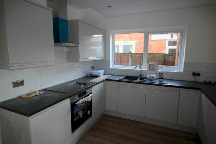 3 Bedroom Semi-Detached House To Rent In Longton Lane, Rainhill, Prescot L35