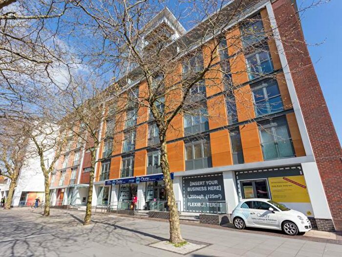 2 Bedroom Apartment To Rent In High Street, Poole, BH15