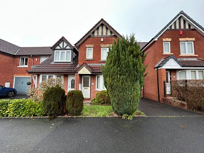 3 Bedroom Detached House To Rent In Woodcock Close, Birmingham, B31