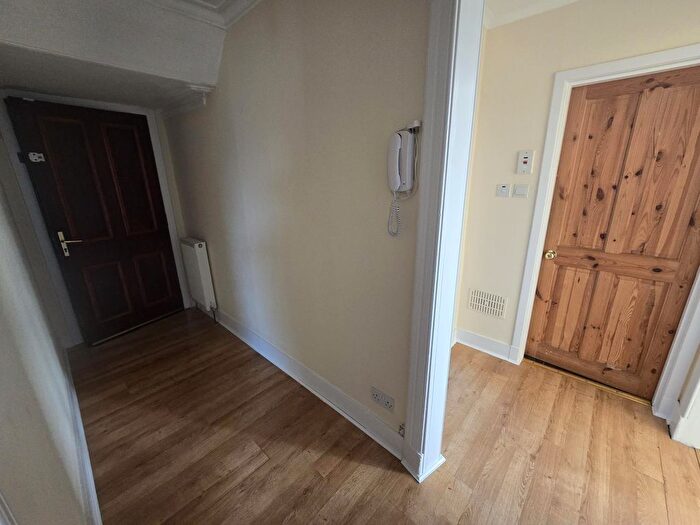 2 Bedroom Flat To Rent In Wood Street, Aberdeen, AB11