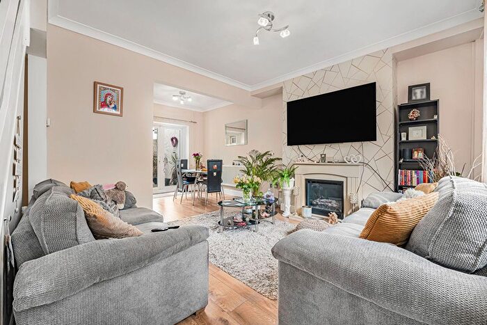 3 Bedroom Terraced House For Sale In Southpandy Road, Caerphilly, CF83