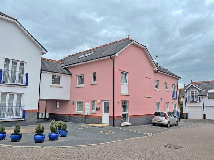 2 Bedroom Flat To Rent In Woolbrook Road, Sidmouth, EX10