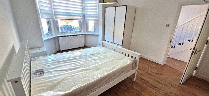 5 Bedroom Flat To Rent In Lascotts Road, London, N22