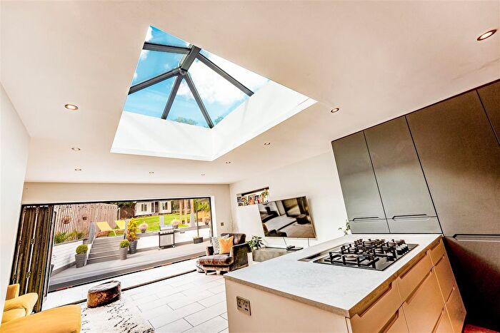 3 Bedroom End Of Terrace House For Sale In Hillside Avenue, Kettering, NN15