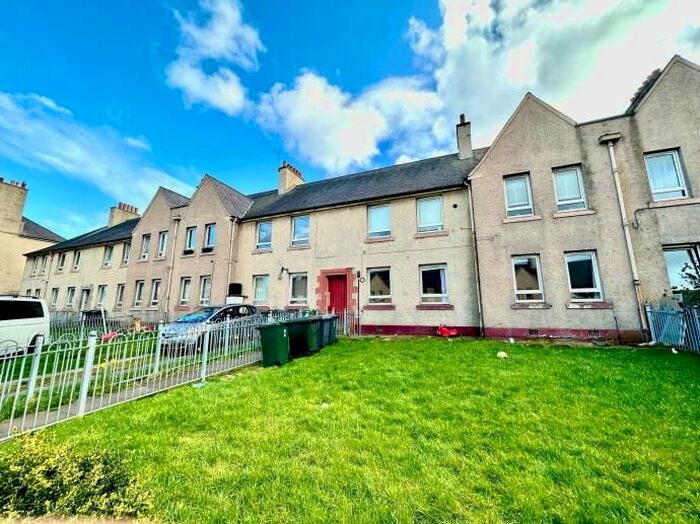 3 Bedroom Flat To Rent In Granton Medway, Edinburgh, EH5