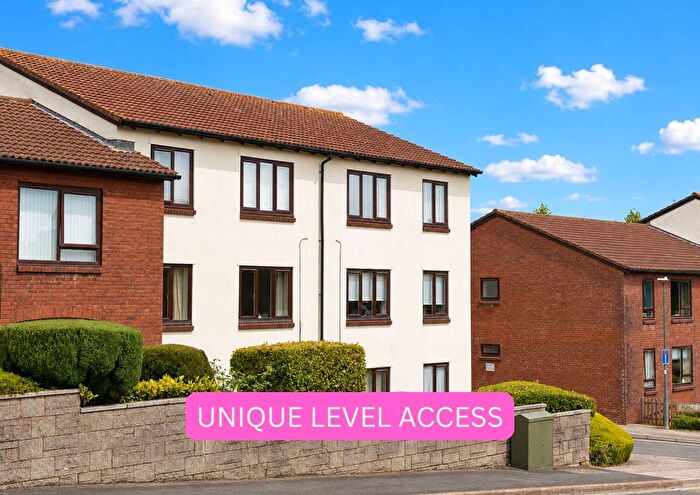2 Bedroom Property For Sale In Pebble Court, Goodrington, Paignton, TQ4