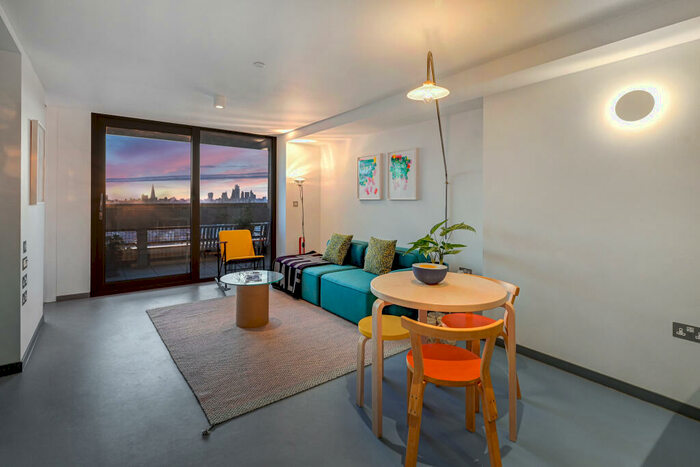 1 Bedroom Flat To Rent In Balfron Tower, St Leonards Road, London, E14