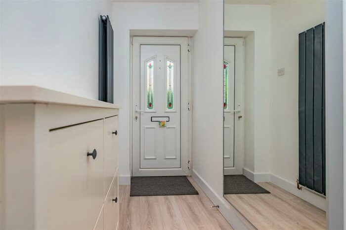 2 Bedroom House To Rent In Wellman Croft, Birmingham, B29