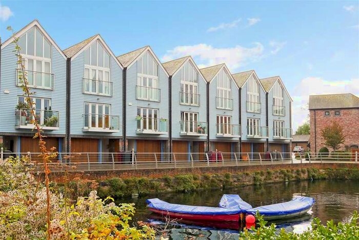 3 Bedroom Detached House To Rent In Canal Wharf, Chichester, PO19