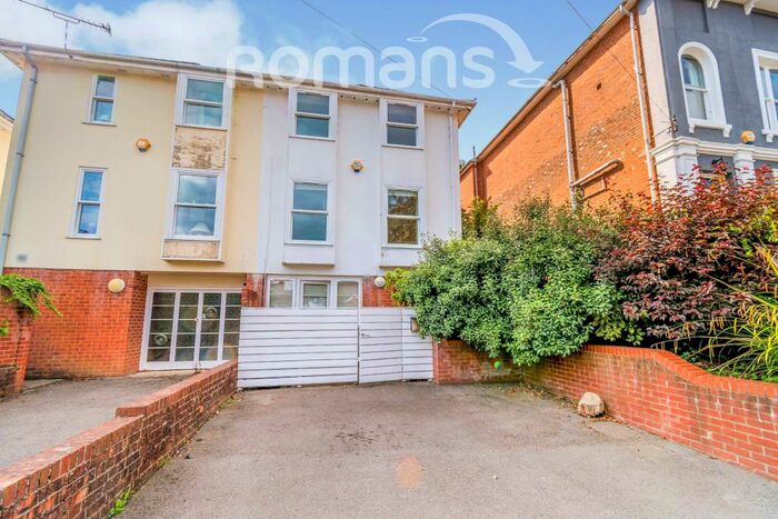 3 Bedroom Semi-Detached House To Rent In St Cross, Winchester, SO23