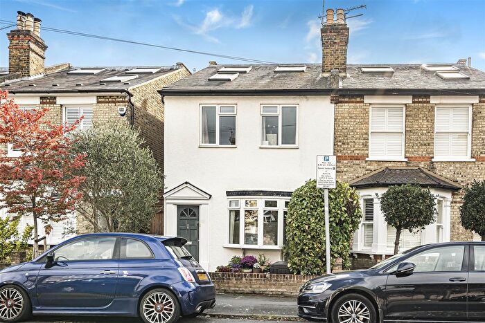 4 Bedroom Semi-detached House For Sale In Osborne Road, Kingston Upon Thames, KT2