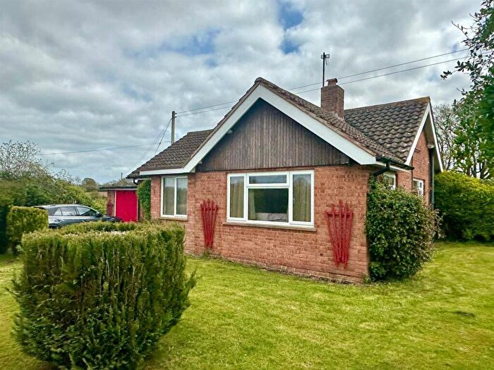 2 Bedroom Bungalow For Sale In Clehonger, Hereford, HR2