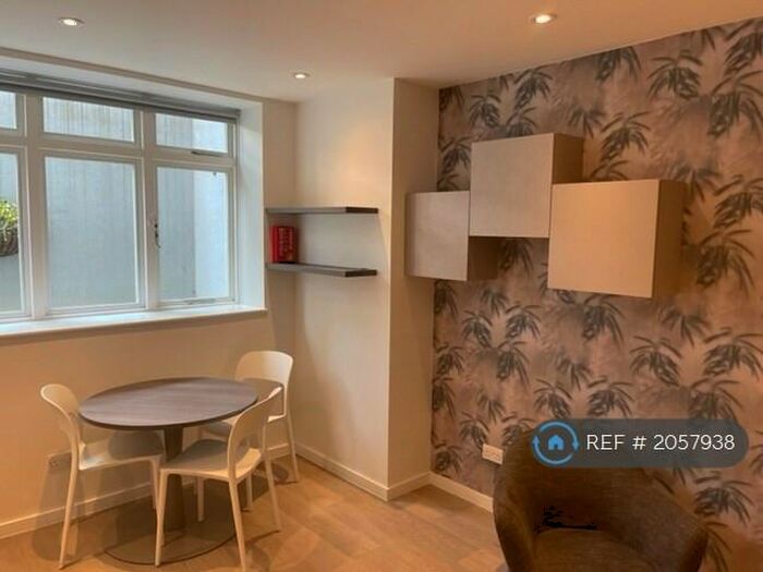 Studio To Rent In Lymington Road, London, NW6