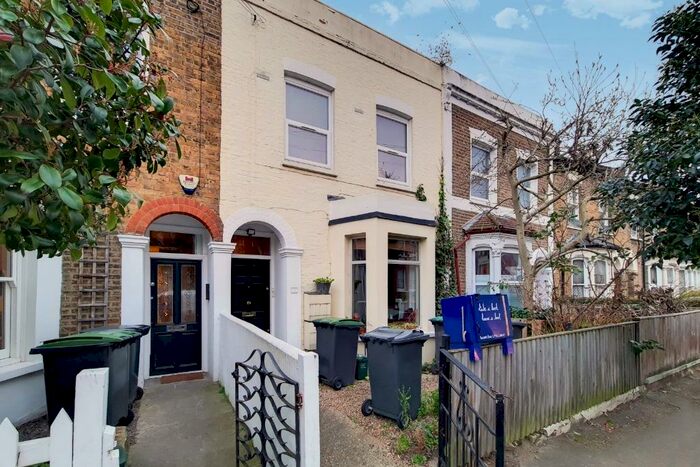 2 Bedroom Flat To Rent In Hanover Road, London, N15