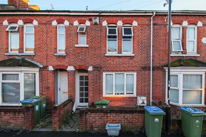 5 Bedroom Terraced House To Rent In Milton Road, Southampton, SO15