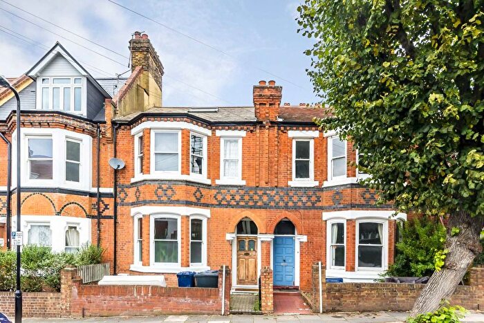 5 Bedroom Property To Rent In Faraday Road, Acton, W3