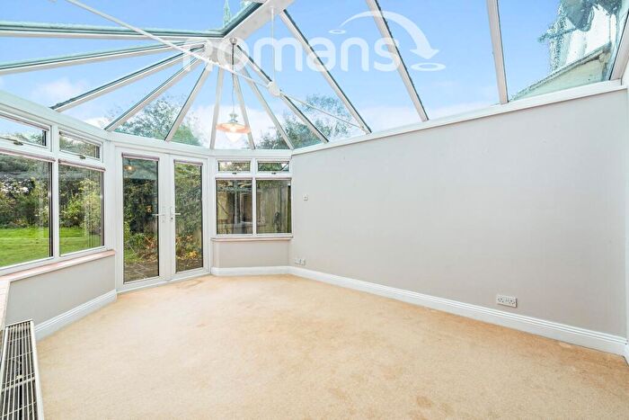 4 Bedroom Semi-Detached House To Rent In Elm Road, Earley, Reading, RG6