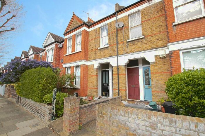 2 Bedroom Flat To Rent In Chandos Avenue, London, W5