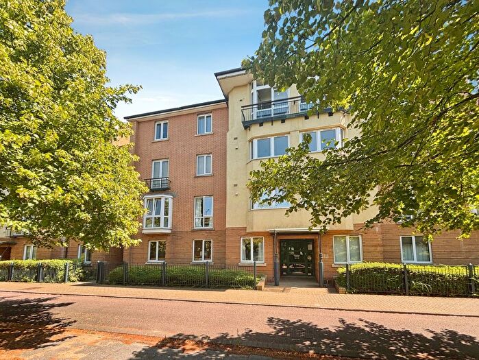 1 Bedroom Flat For Sale In Vellacott Close, Cardiff Bay, Cardiff, CF10