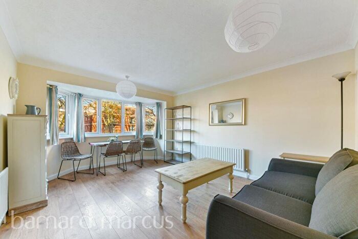 1 Bedroom Flat To Rent In Chartwell Close, Croydon, CR0