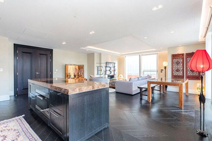 3 Bedroom Flat To Rent In Savoy House, The Strand, Covent Garden, WC2R