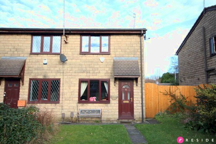 2 Bedroom Town House To Rent In Hawley Green, Shawclough, Rochdale OL12