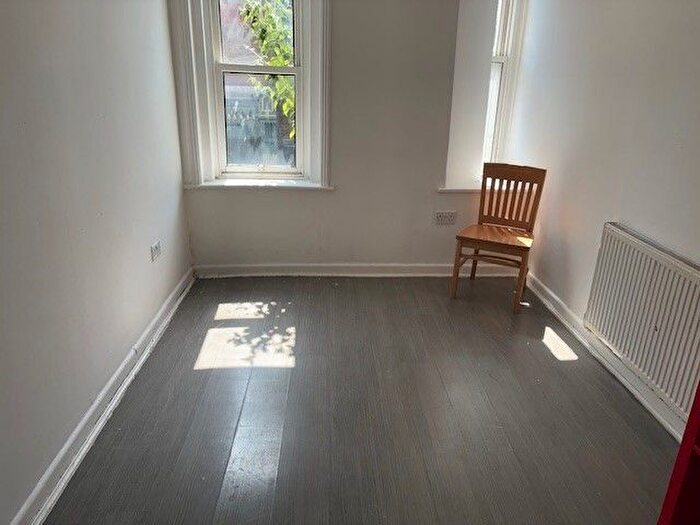 1 Bedroom Flat To Rent In A High Town Road, Luton, LU2