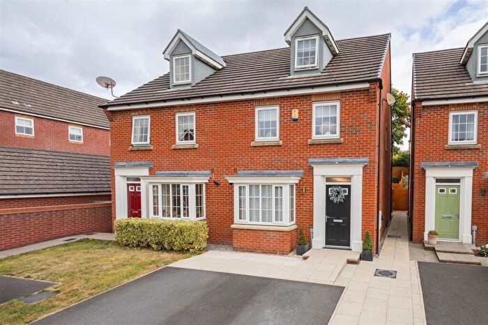 4 Bedroom Semi-Detached House For Sale In Leyland Drive, Chorley, PR7