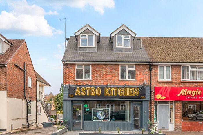 2 Bedroom Flat To Rent In High Street, Berkhamsted, HP4