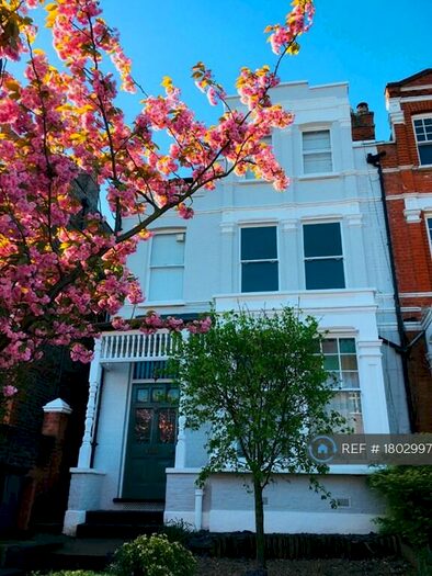 1 Bedroom Flat To Rent In Crouch End, London, N8