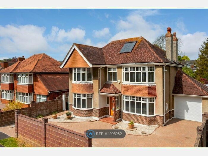 5 Bedroom Detached House To Rent In Carden Avenue, Brighton, BN1