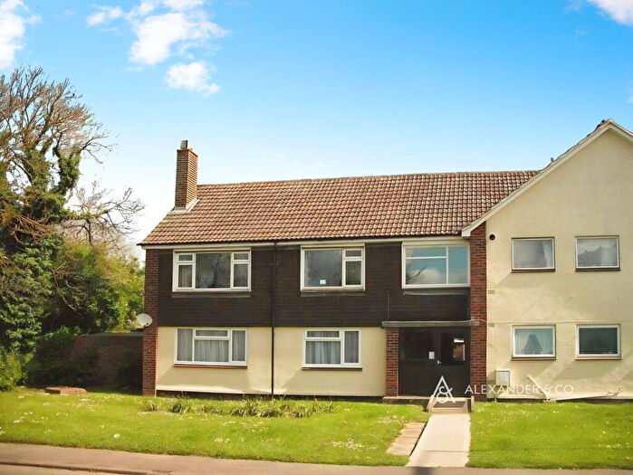 2 Bedroom Apartment To Rent In Lodden Close, Bicester, OX26