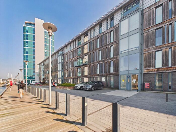 1 Bedroom Apartment For Sale In The Wharf, Dock Head Road, Chatham Maritime, Chatham, Medway, ME4