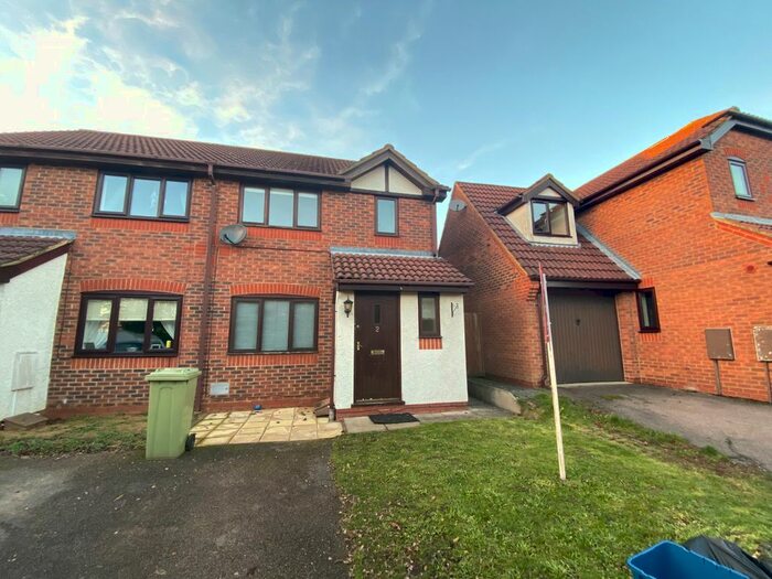 3 Bedroom Semi-Detached House To Rent In Holton Hill, Emerson Valley, Milton Keynes, MK4