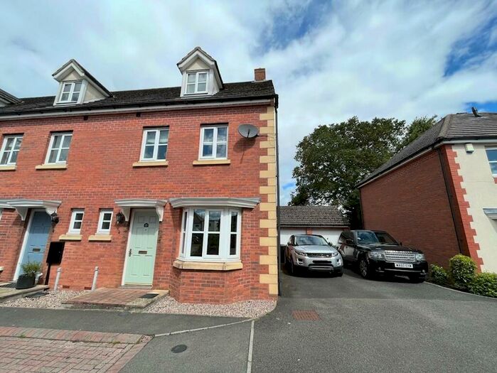 4 Bedroom House To Rent In Coppice Gardens, Hollywood, Birmingham, B47