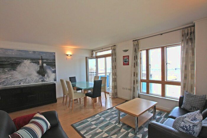 3 Bedroom Flat To Rent In John Harrison Way, Greenwich, SE10