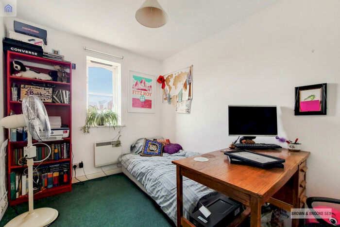 2 Bedroom Flat For Sale In Riverhope Mansion, Harlinger Street, SE18