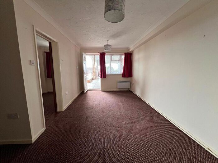 1 Bedroom Maisonette To Rent In Manor Parade, Brightlingsea, CO7