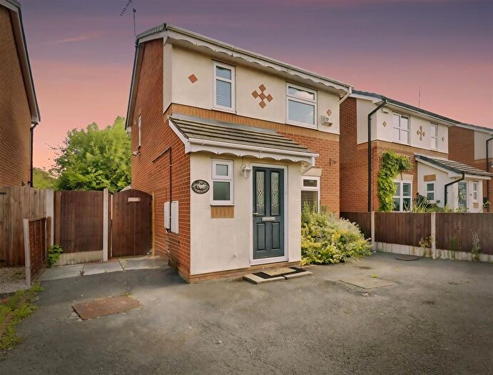 3 Bedroom Detached House For Sale In Hughes Drive, Crewe, CW2