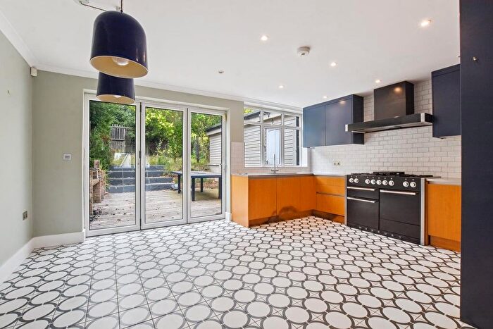 4 Bedroom Semi-Detached House For Sale In Tanfield Avenue, London, NW2