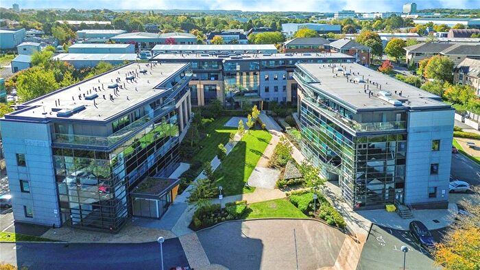 2 Bedroom Apartment For Sale In Wokingham Road, Bracknell, Berkshire, RG42