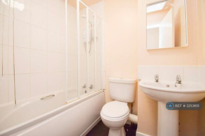 1 Bedroom Flat To Rent In Lambton Road, Newcastle Upon Tyne, NE2