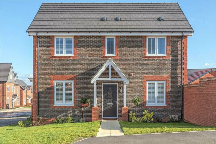 3 Bedroom Detached House To Rent In Mercian Road, Thame, Oxfordshire, OX9
