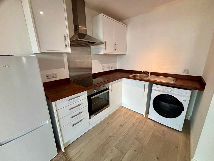 1 Bedroom Flat To Rent In Cape Road, Warwick, CV34