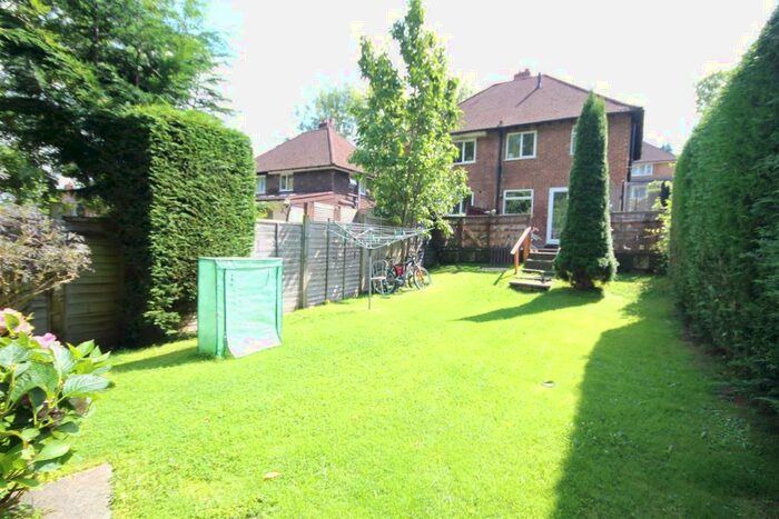 2 Bedroom House To Rent In Vernon Way, Guildford, GU2