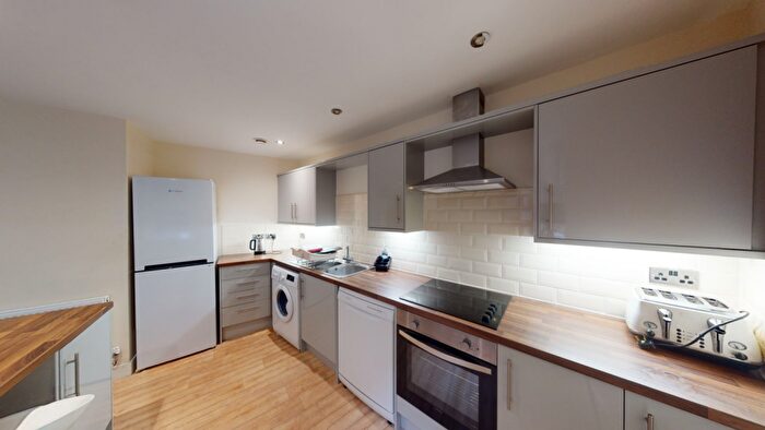 5 Bedroom Flat To Rent In Flat, Ormiston House, Pelham Street, Nottingham, NG1