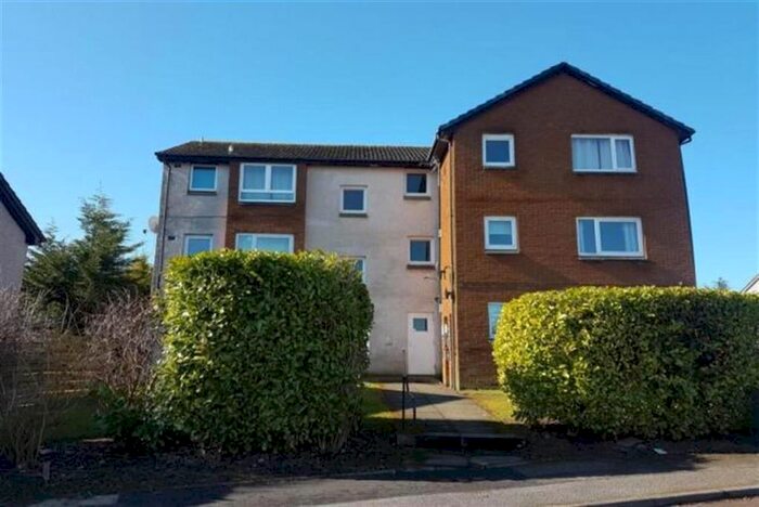 1 Bedroom Flat To Rent In Oakfield Drive, Dumfries, DG1