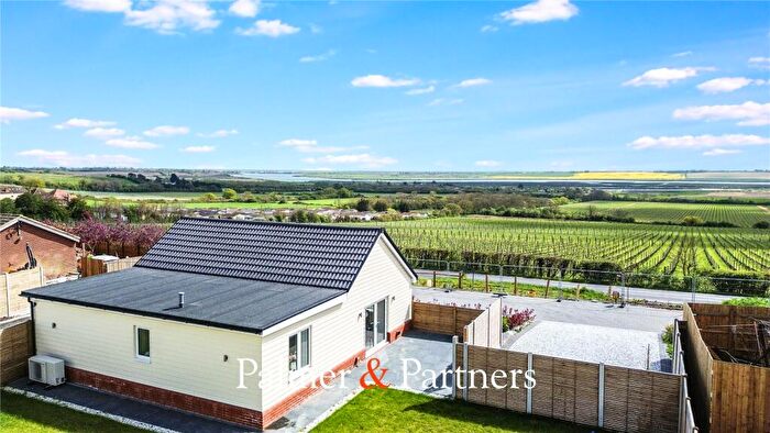 2 Bedroom Bungalow For Sale In Crouch Ridge, Lower Burnham Road, Latchingdon, Essex, CM3