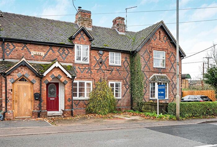 3 Bedroom Cottage For Sale In Lutterworth Road, Walcote, LE17