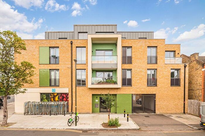 2 Bedroom Flat For Sale In Haydon Park Road, Wimbledon, SW19